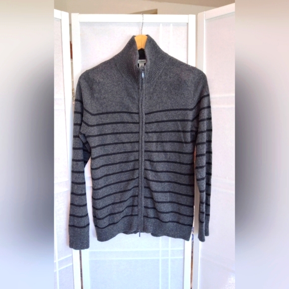 L.L. Bean 100% cashmere gray striped zip up sweater cardigan - Picture 6 of 10